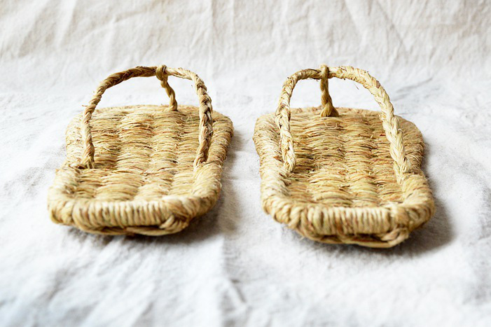 Straw Sandals for Men and Wome - Women'S Shoes Hands Free review and price